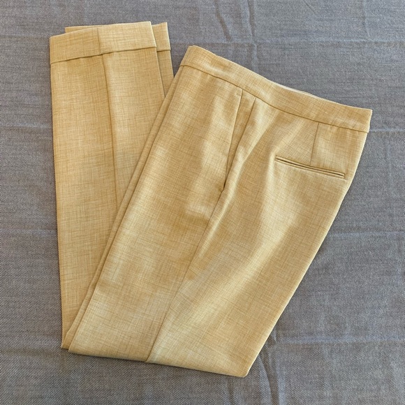 NWOT Ann Taylor suit in lemon yellow - Picture 6 of 16